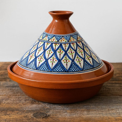 Tajine de terracota, plato...