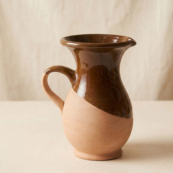 Brocca Artigianale in Terracotta Smaltata Stile Rustico Fatta a Mano – Acqua, Vino – Design Bicolore Altezza 22 cm 2307251101